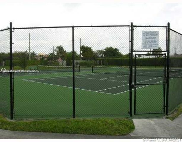 212 Lake Pointe Dr 113, Oakland Park, FL 33309