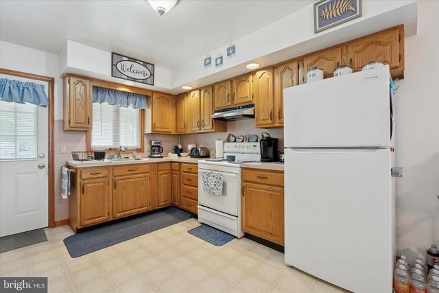 720 CORSON ST, Bristol, PA 19007