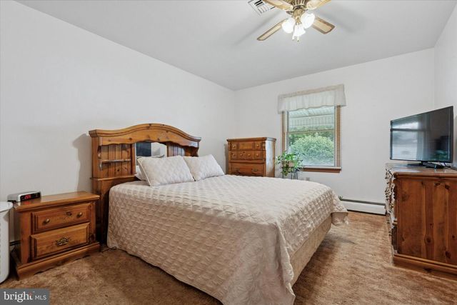 720 CORSON ST, Bristol, PA 19007