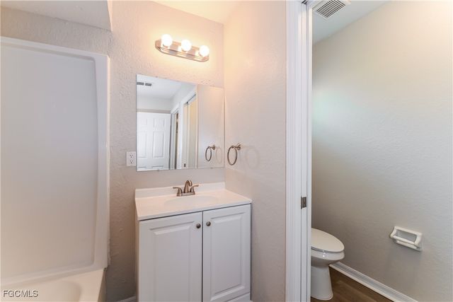 349 SW 28th PL, Cape Coral, FL 33991