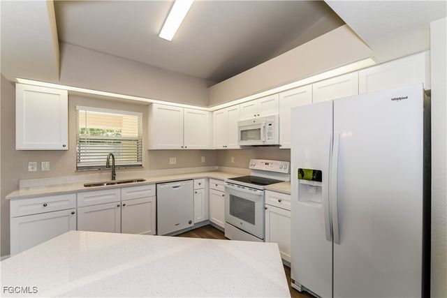 349 SW 28th PL, Cape Coral, FL 33991