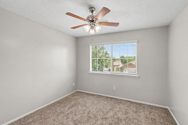 18495 Sunrise Pines Drive, Montgomery, TX 77316