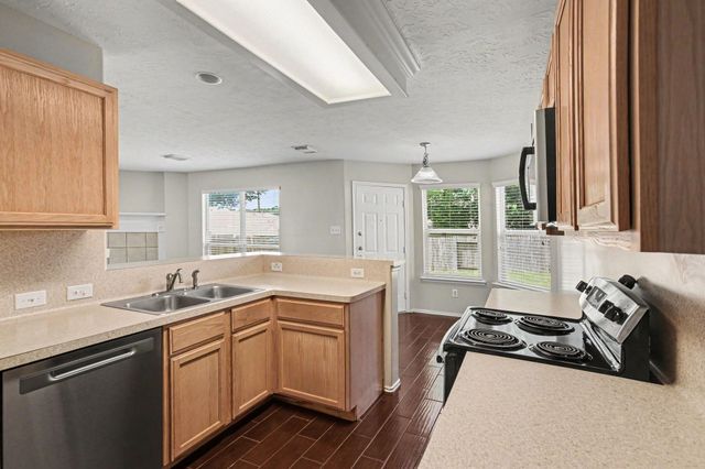 18495 Sunrise Pines Drive, Montgomery, TX 77316