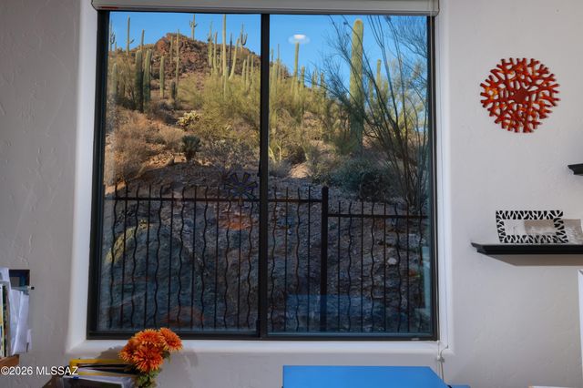 3700 N Avenida Dos Vistas, Tucson, AZ 85745