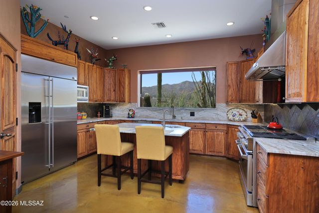 3700 N Avenida Dos Vistas, Tucson, AZ 85745