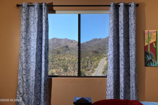 3700 N Avenida Dos Vistas, Tucson, AZ 85745