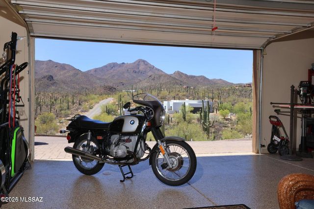 3700 N Avenida Dos Vistas, Tucson, AZ 85745