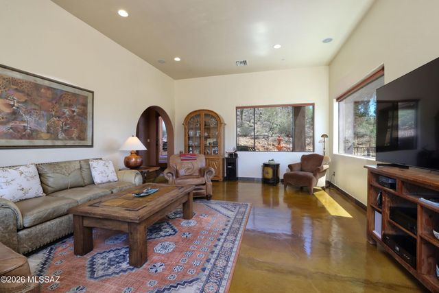 3700 N Avenida Dos Vistas, Tucson, AZ 85745