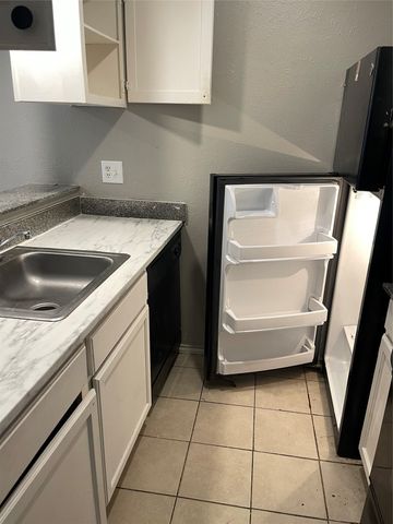 9520 Royal Lane, Dallas, TX 75243