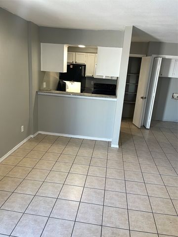 9520 Royal Lane, Dallas, TX 75243