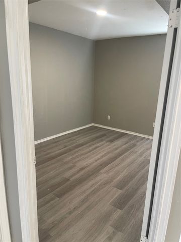 9520 Royal Lane, Dallas, TX 75243