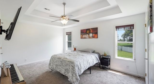 3423 E Henderson Way, Clarksville, TN 37042