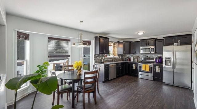 3423 E Henderson Way, Clarksville, TN 37042