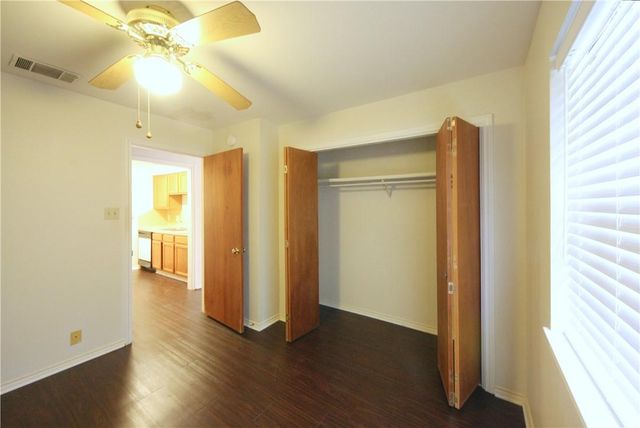 1903 E 20th ST 204, Austin, TX 78722