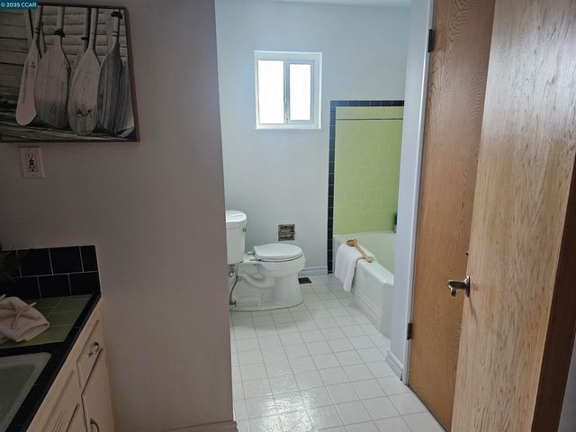 6107 Ralston Ave, Richmond, CA 94805