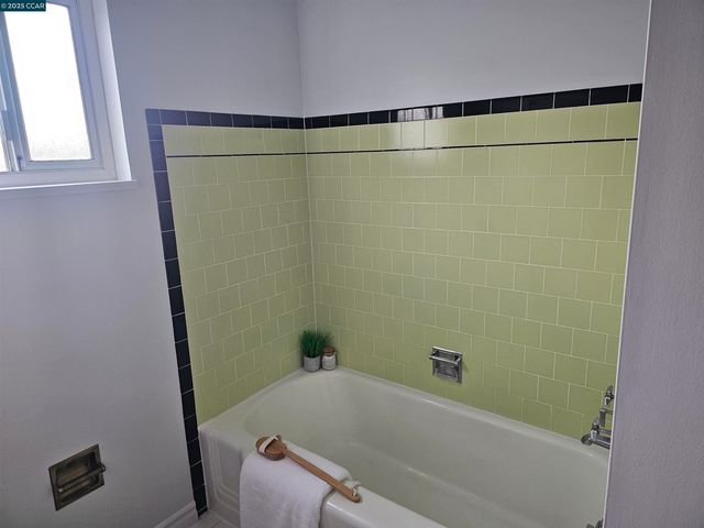 6107 Ralston Ave, Richmond, CA 94805