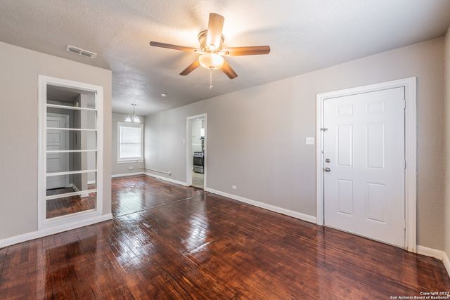 217 Natalen Ave Unit 3, San Antonio, TX 78209