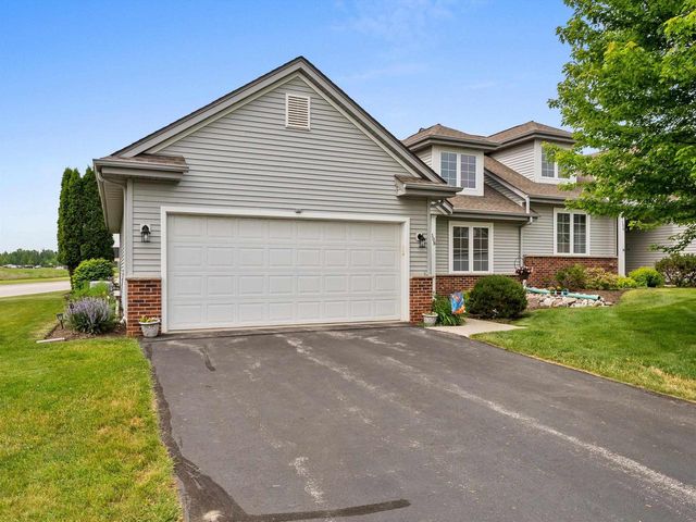 108 Sarahs Way, Sheboygan Falls, WI 53085