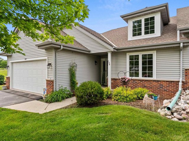 108 Sarahs Way, Sheboygan Falls, WI 53085