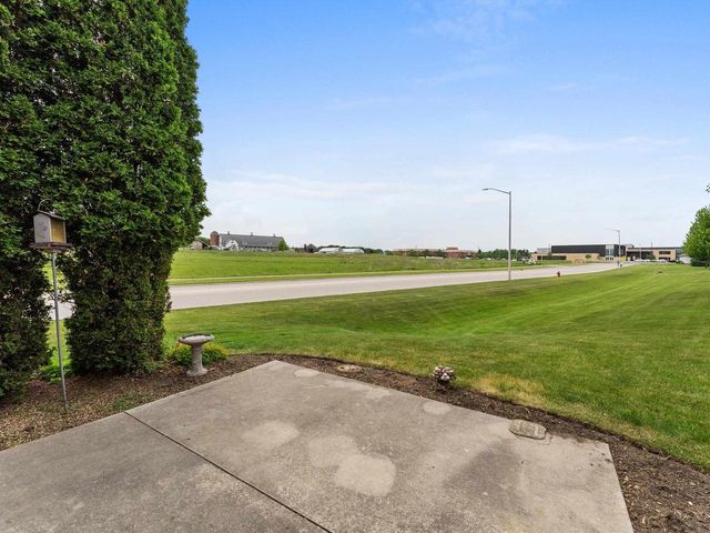 108 Sarahs Way, Sheboygan Falls, WI 53085