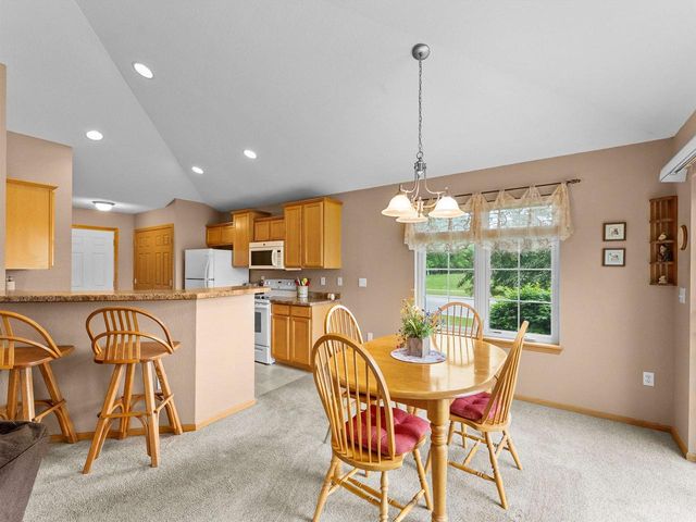 108 Sarahs Way, Sheboygan Falls, WI 53085