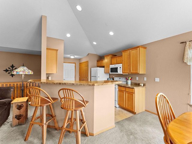 108 Sarahs Way, Sheboygan Falls, WI 53085