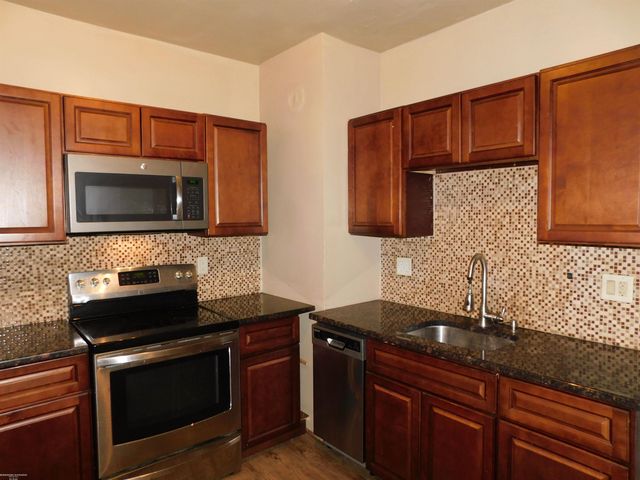 1456 Wayburn Street, Grosse Pointe Park, MI 48230