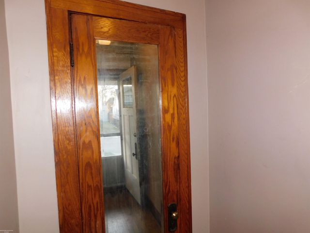 1456 Wayburn Street, Grosse Pointe Park, MI 48230