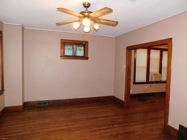 1456 Wayburn Street, Grosse Pointe Park, MI 48230