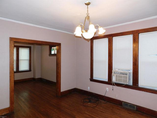 1456 Wayburn Street, Grosse Pointe Park, MI 48230