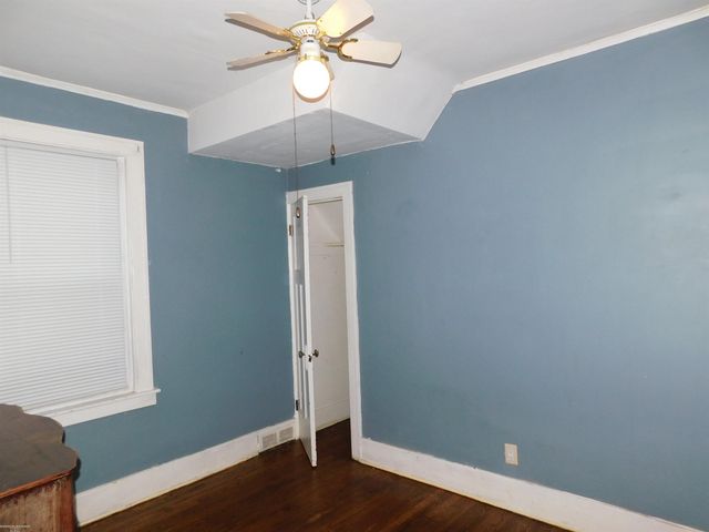 1456 Wayburn Street, Grosse Pointe Park, MI 48230