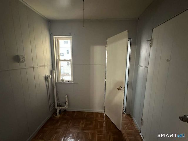 43 Washington Terrace 2, Bridgeport, CT 06604