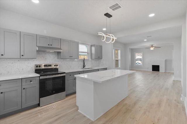 1118 Elliston Street, Houston, TX 77023