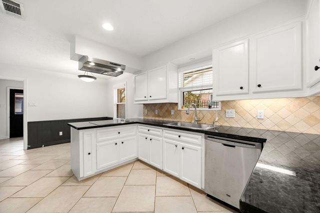6203 Rutherglenn Drive, Houston, TX 77096