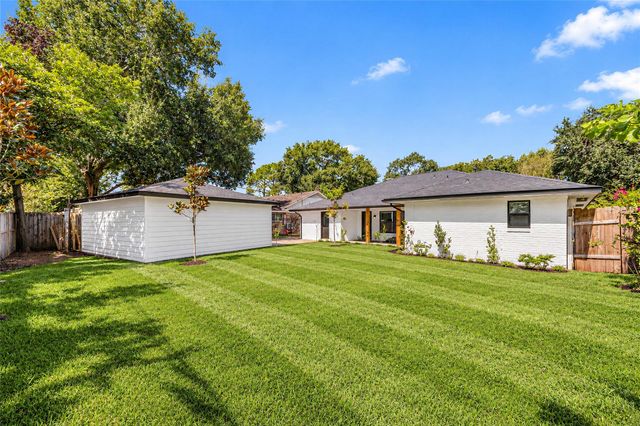 6203 Rutherglenn Drive, Houston, TX 77096