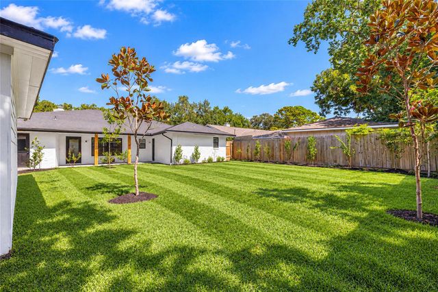 6203 Rutherglenn Drive, Houston, TX 77096