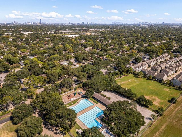 6203 Rutherglenn Drive, Houston, TX 77096