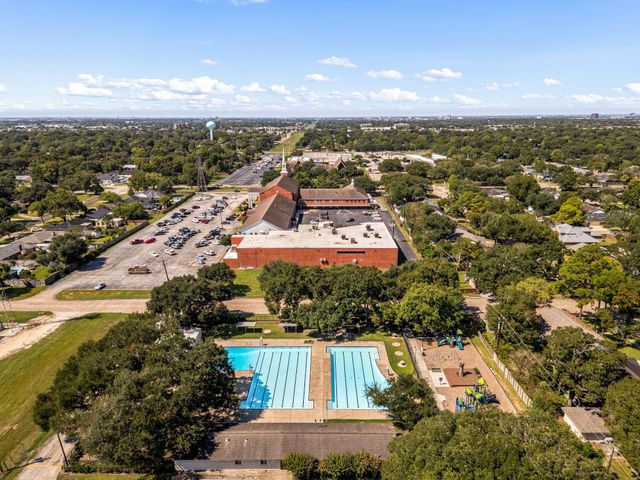 6203 Rutherglenn Drive, Houston, TX 77096