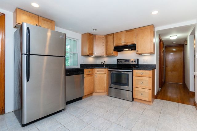 92 Elsie St, Everett, MA 02149