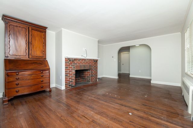92 Elsie St, Everett, MA 02149