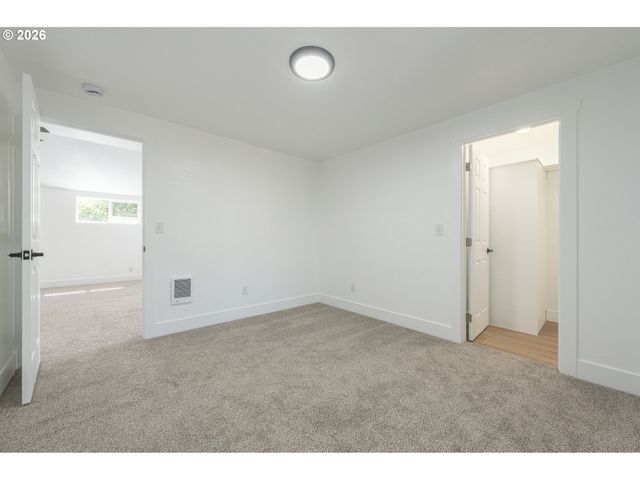 1860 W 12TH Ave, Eugene, OR 97402