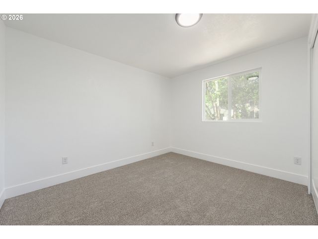 1860 W 12TH Ave, Eugene, OR 97402