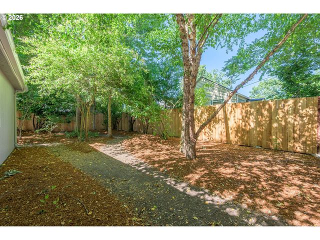1860 W 12TH Ave, Eugene, OR 97402