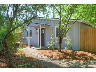 1860 W 12TH Ave, Eugene, OR 97402