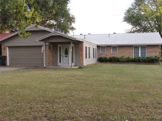 1619 Elmwood Lane, Muskogee, OK 74403