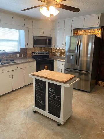 1115 White Point Road, Niceville, FL 32578