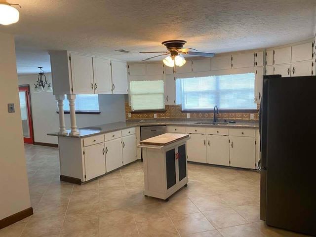1115 White Point Road, Niceville, FL 32578