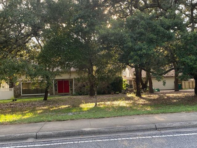 1115 White Point Road, Niceville, FL 32578