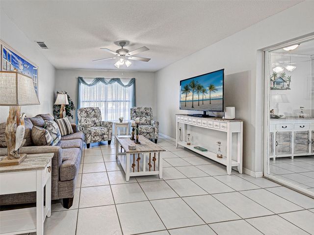 1657 BAL HARBOUR DRIVE 2, Venice, FL 34293