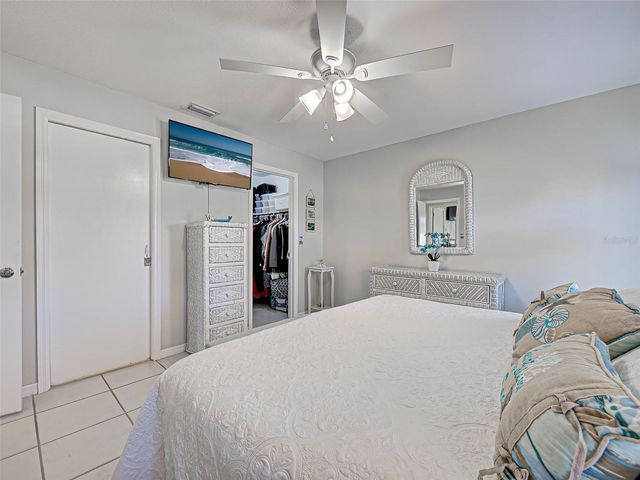 1657 BAL HARBOUR DRIVE 2, Venice, FL 34293